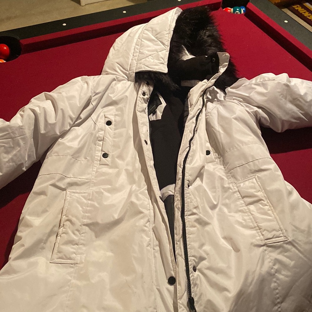 Steve Madden white puffer jacket